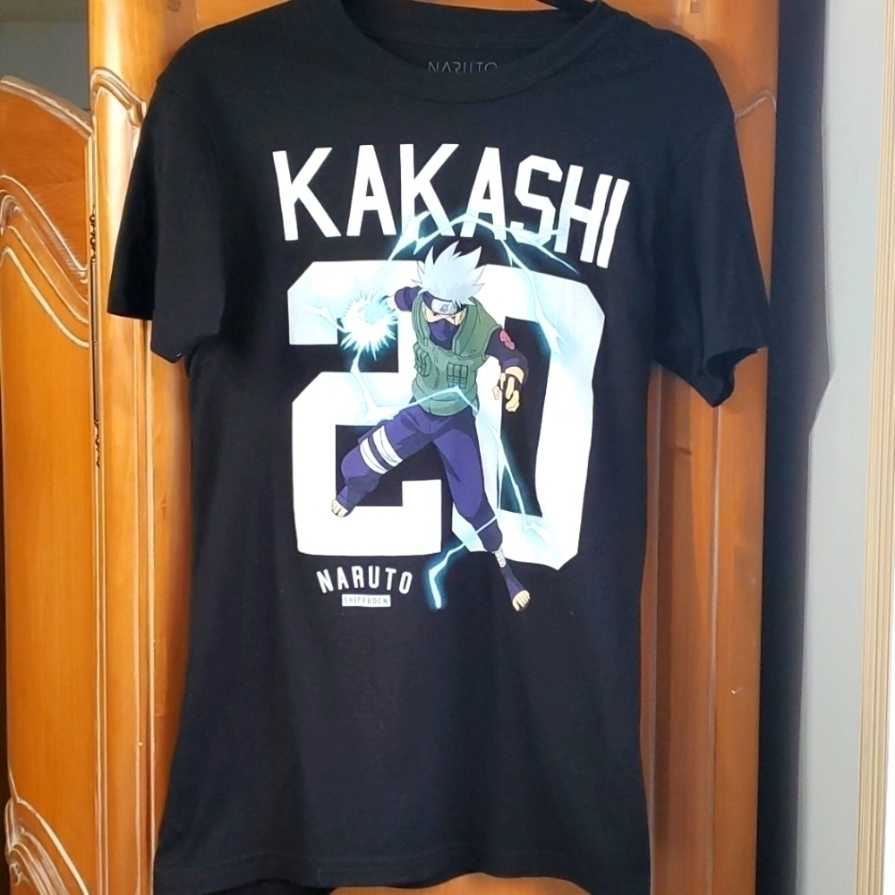 KAKASHI NARUTO BLACK TEE. SIZE SMALL PETITE. very good used‎ condition.